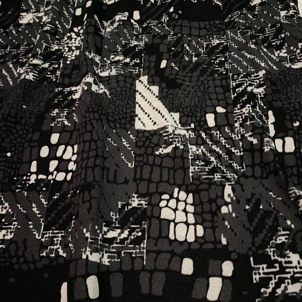 Lularoe Randy - Picture 3 of 3